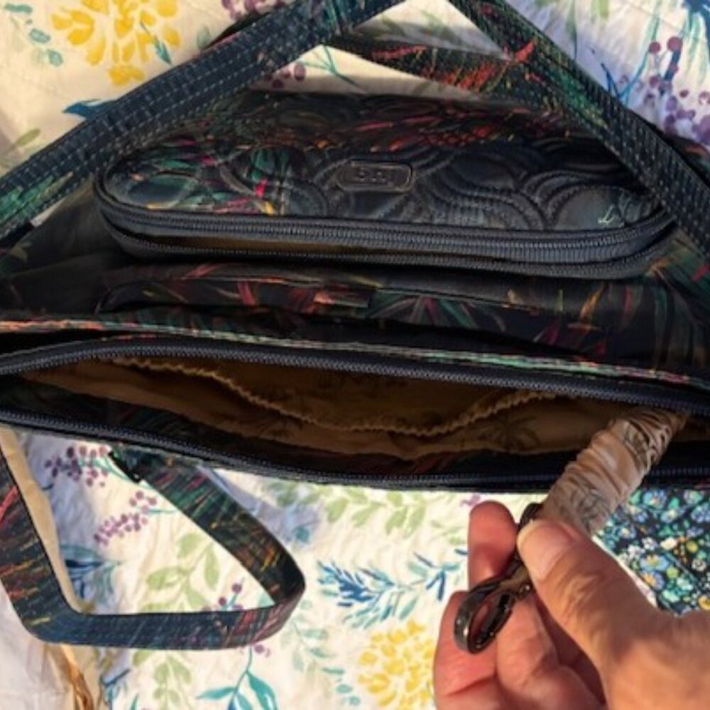 Lug Samba XL Crossbody Bag - Excellent Used Condition (Absolutely like-new) - Picture 6 of 7